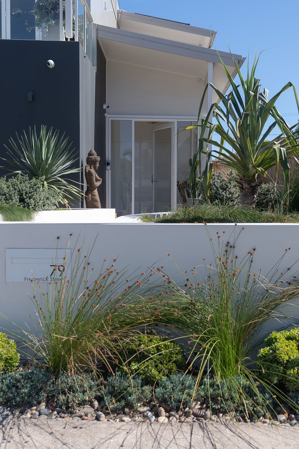 Frederick contemporary garden — Studio Serene, Newcastle