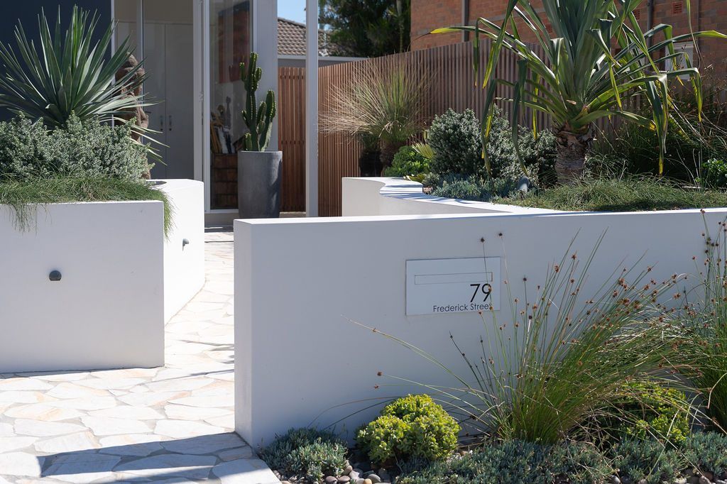 Frederick street curved walled — Studio Serene, Newcastle